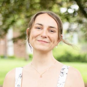 A headshot of Amelia Ashkin-Baker